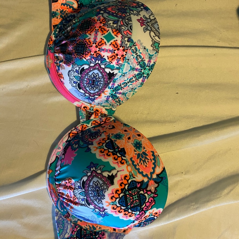 Strapless Push-up swim top